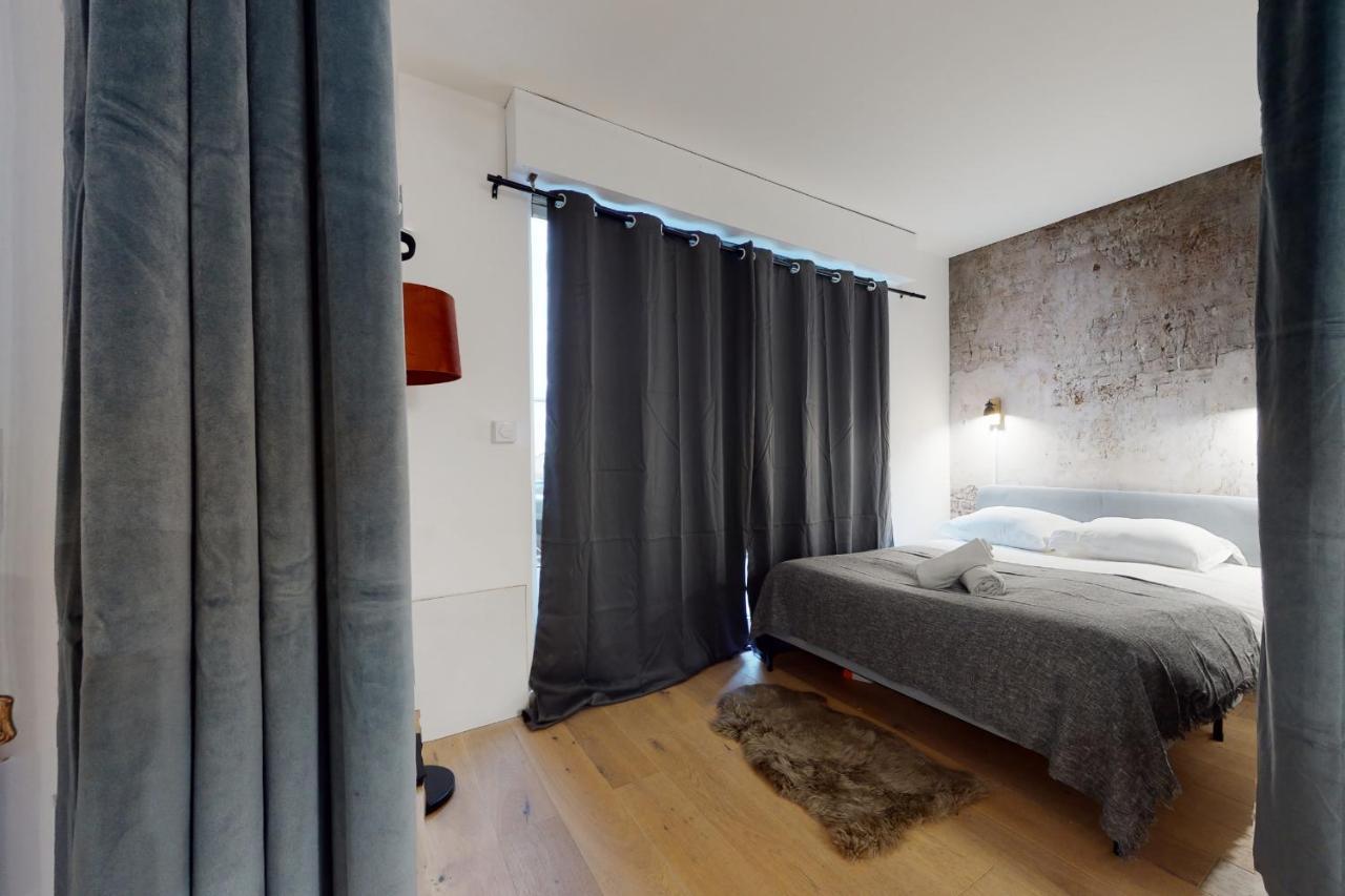 Superbe Loft Avec Patio - Tour Eiffel * Parigi