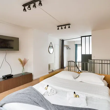 Appartamento Superbe Loft Avec Patio - Tour Eiffel