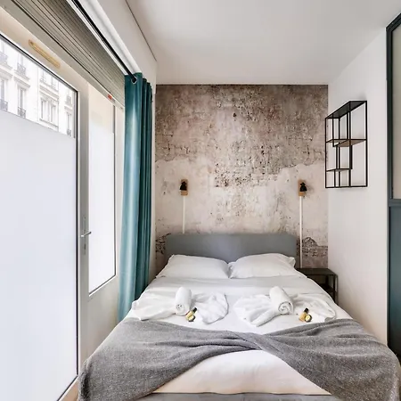 Superbe Loft Avec Patio - Tour Eiffel * Parigi
